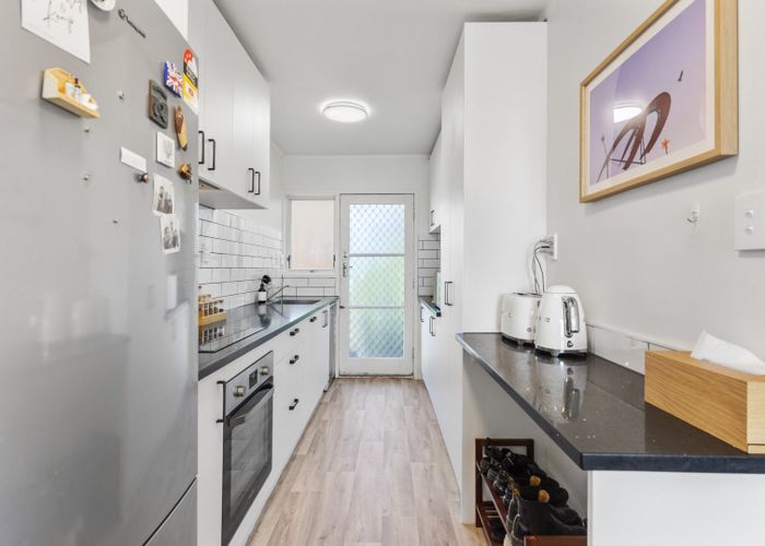  at 9/14 Seaview Terrace, Mount Albert, Auckland City, Auckland