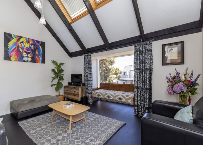  at 2 Bermuda Grove, Paraparaumu Beach, Paraparaumu