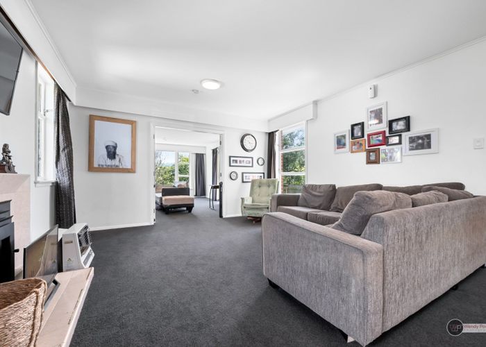  at 41 Dowling Grove, Silverstream, Upper Hutt