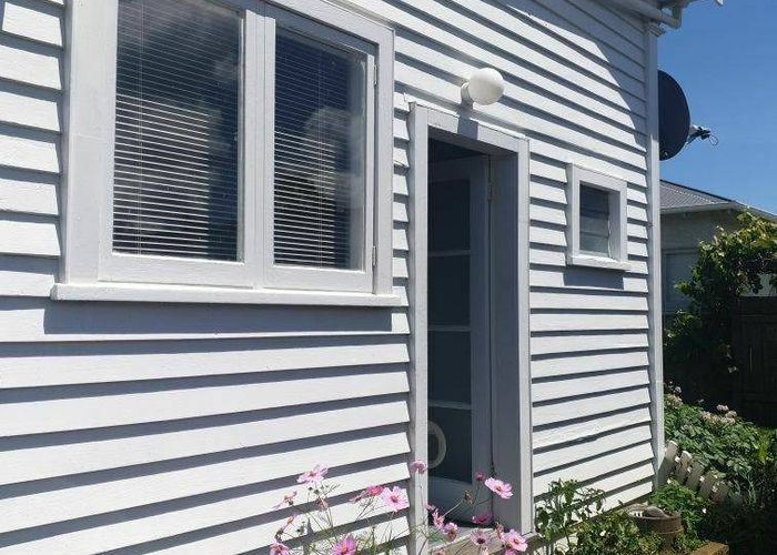  at 2/6 Caius Avenue, City Centre, Whanganui, Manawatu / Whanganui