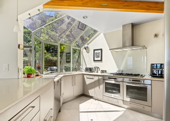  at 31 The Cliffs, Britannia Heights, Nelson, Nelson / Tasman
