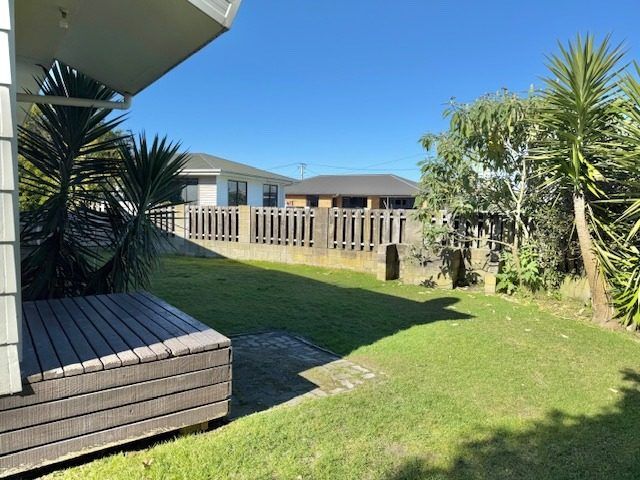  at 2 Harold Lane, Dinsdale, Hamilton, Waikato