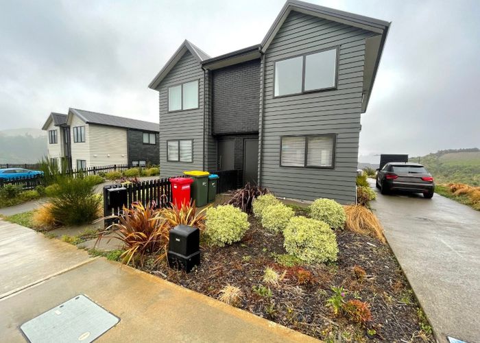  at 4 Turtleback Avenue, Whitby, Porirua, Wellington