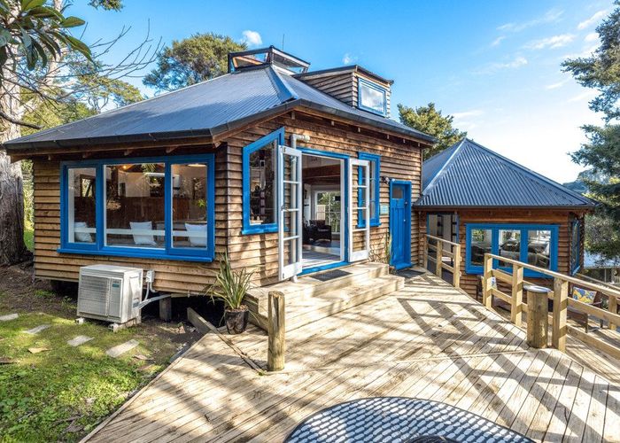  at 31 Crescent Road East, Ostend, Waiheke Island, Auckland