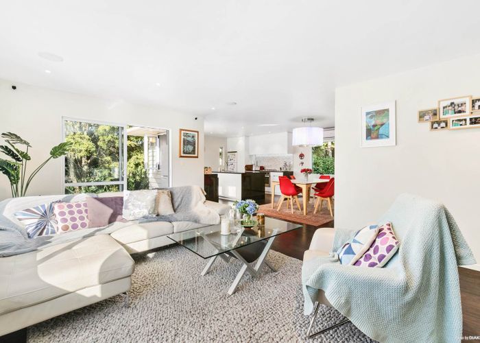  at 20A Redmount Place, Red Hill, Papakura