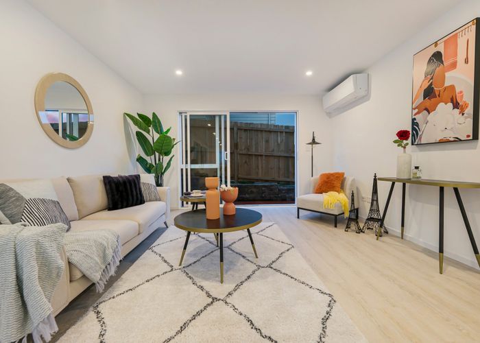  at 2 Northgrove Avenue, Hillcrest, Auckland
