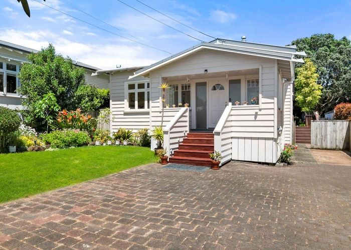  at 98 Shackleton Road, Mount Eden, Auckland