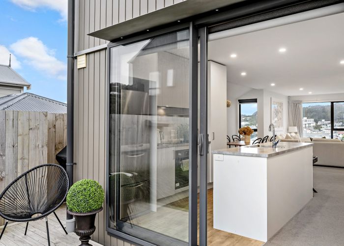  at 1/12 Stanley Street, Berhampore, Wellington