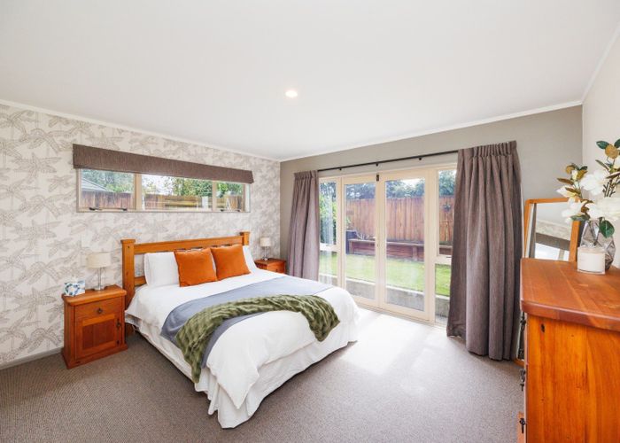  at 19 Rothesay Place, Highbury, Palmerston North