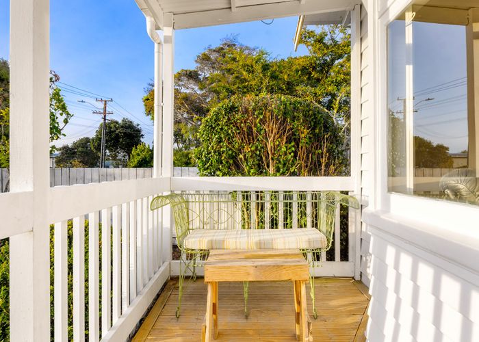  at 94 Blockhouse Bay Road, Avondale, Auckland
