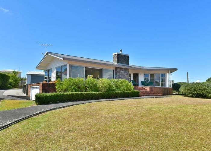  at 13 The Crescent, Tindalls Beach, Whangaparaoa