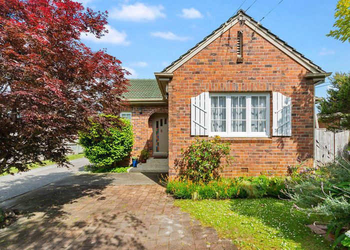 at 38 Wattle Street, New Lynn, Auckland