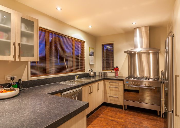  at 10 Kiln Street, Silverstream, Upper Hutt