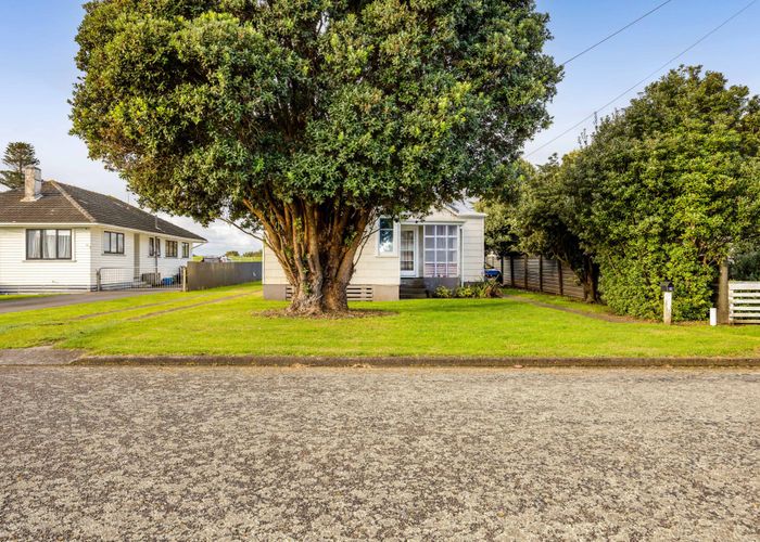  at 16 Manchester Street, Patea, South Taranaki, Taranaki