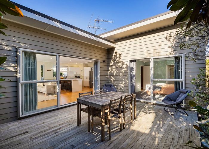  at 6A Counsel Terrace, Mount Albert, Auckland