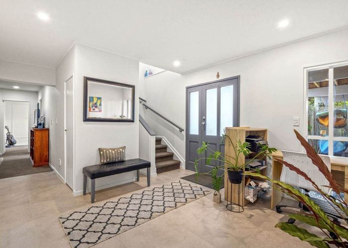  at 2 Lyons Avenue, Murrays Bay, North Shore City, Auckland