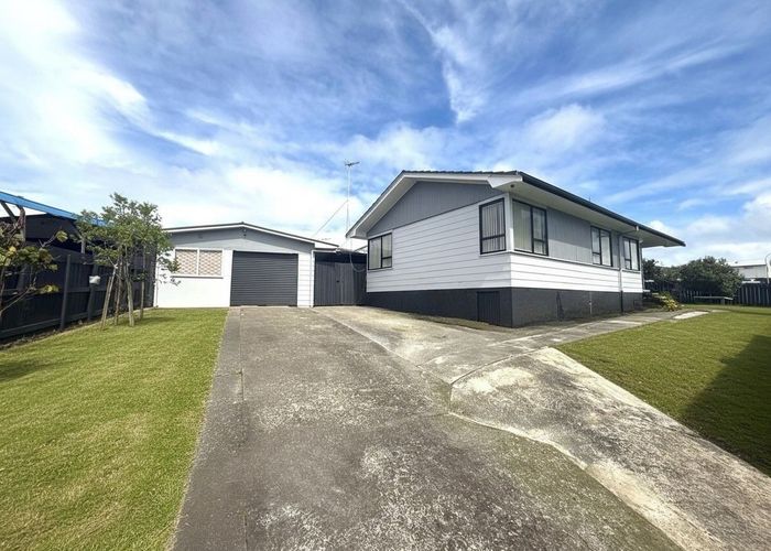  at 1 Heathberry Close, Papatoetoe, Auckland
