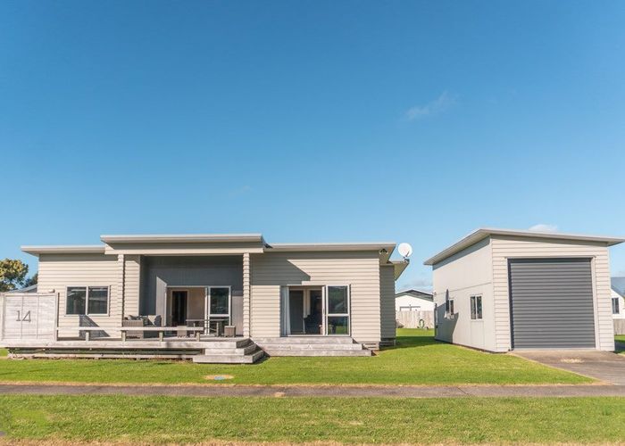  at 14 Surf Street, Whitianga