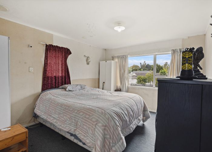 at 2 Trounson Avenue, Clendon Park, Auckland