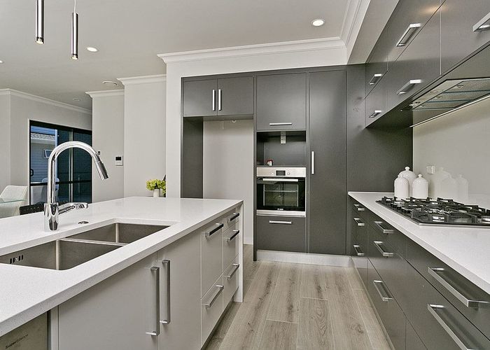  at 10 Newport Place, Forrest Hill, Auckland