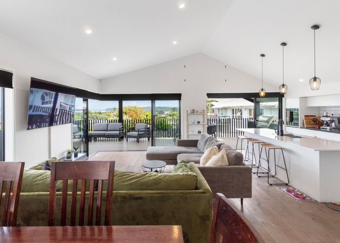  at 4a Pikitea Road, Mangere Bridge, Manukau City, Auckland