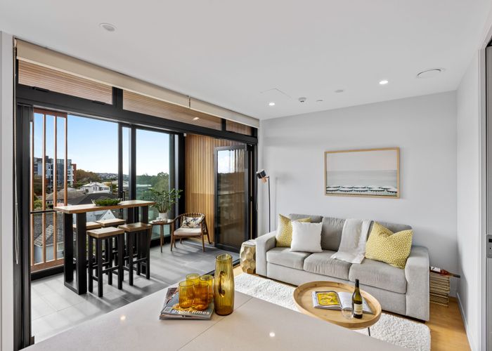  at 302/80 Anzac Street, Takapuna, North Shore City, Auckland