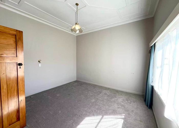  at 4 Parkside Street, Saint Heliers, Auckland City, Auckland