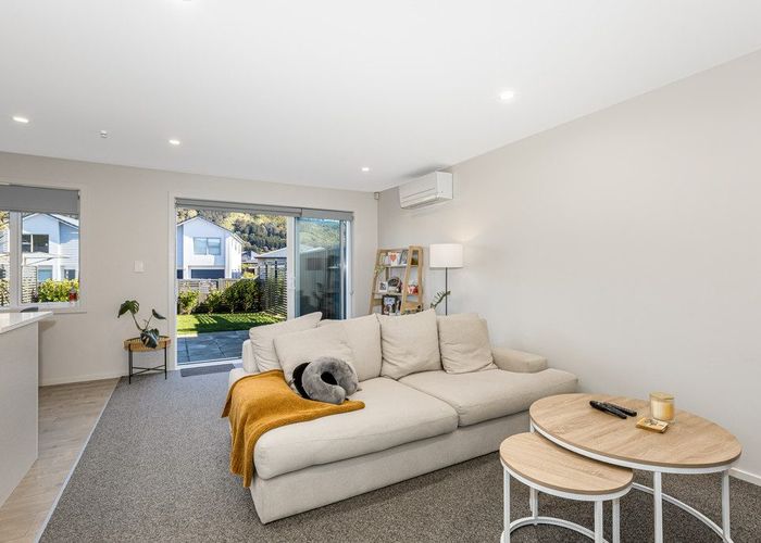  at 15 Kamana Way, Kenepuru, Porirua, Wellington