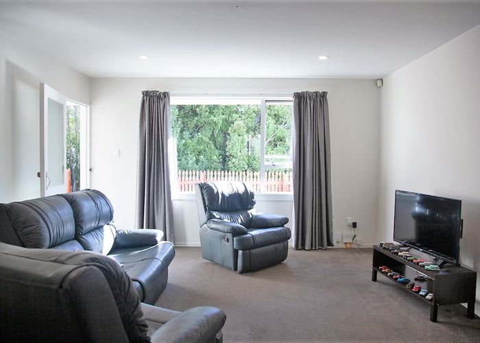  at 2/738 Ferry Road, Woolston, Christchurch