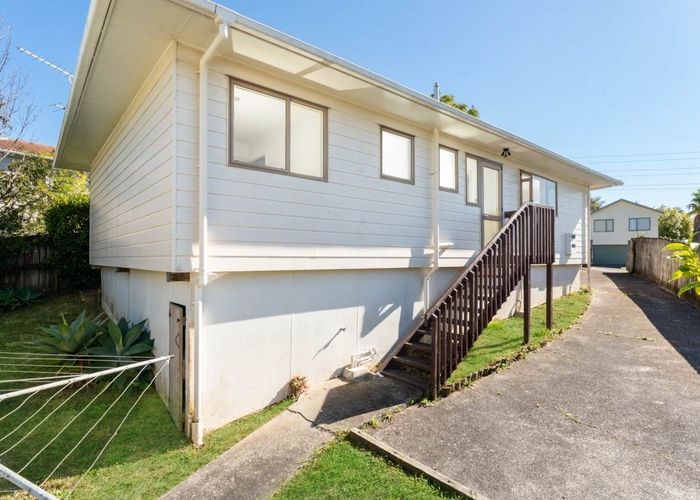  at 25 Loughanure Place, Massey, Auckland