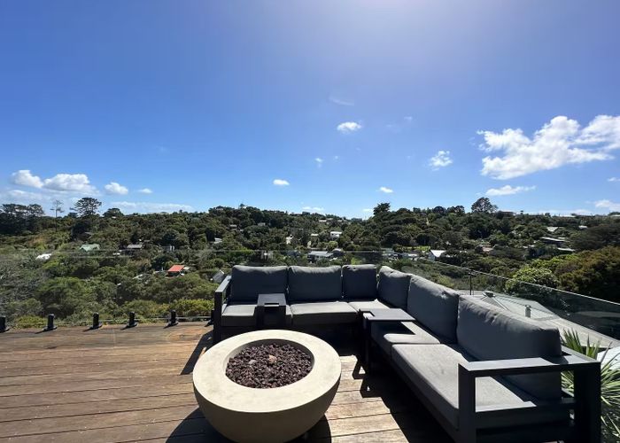  at 9 Pacific Parade, Surfdale, Waiheke Island, Auckland