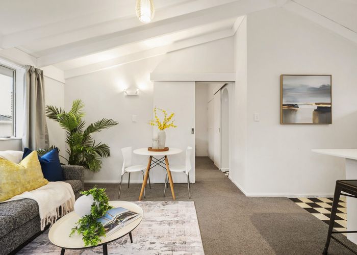  at 24/125 Queens Drive, Lyall Bay, Wellington, Wellington