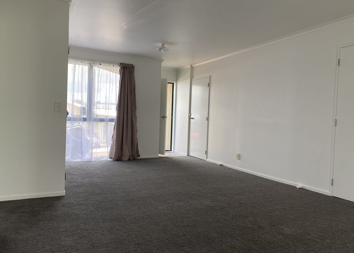  at 10/324 West Coast Road, Glen Eden, Waitakere City, Auckland