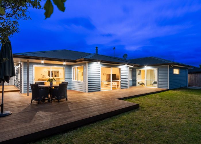  at 7 Simpson Crescent, Raumati Beach, Paraparaumu