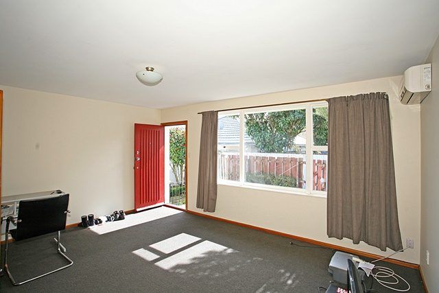  at 2/28 Peer Street, Upper Riccarton, Christchurch
