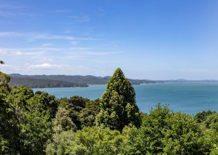  at 101 Cornwallis Road, Cornwallis, Waitakere City, Auckland