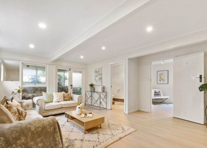  at 92 Mount Royal Avenue, Mount Albert, Auckland