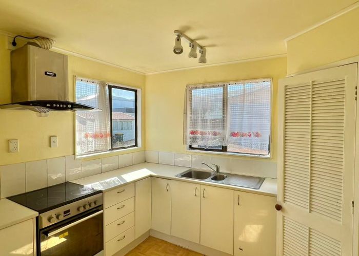  at 112 Aviemore Drive, Highland Park, Manukau City, Auckland