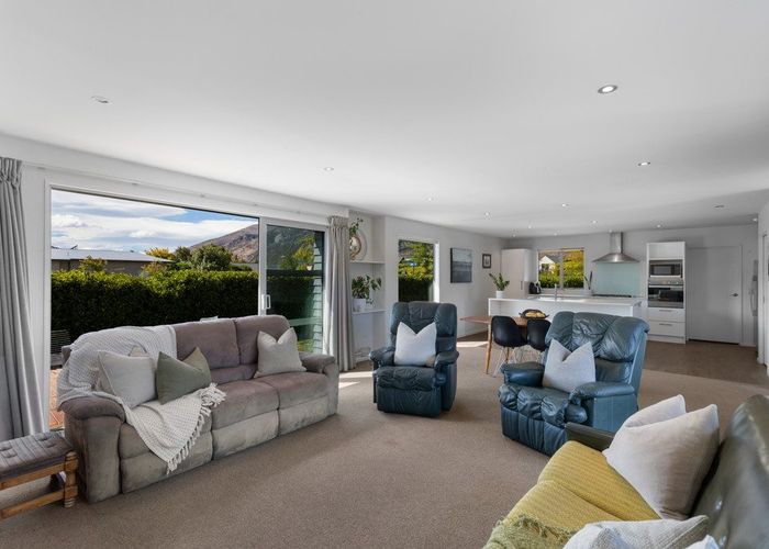  at 5 Nerin Square, Lake Hayes, Queenstown