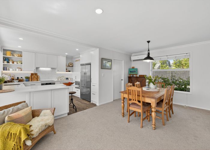  at 2/83 Winchester Street, Merivale, Christchurch City, Canterbury