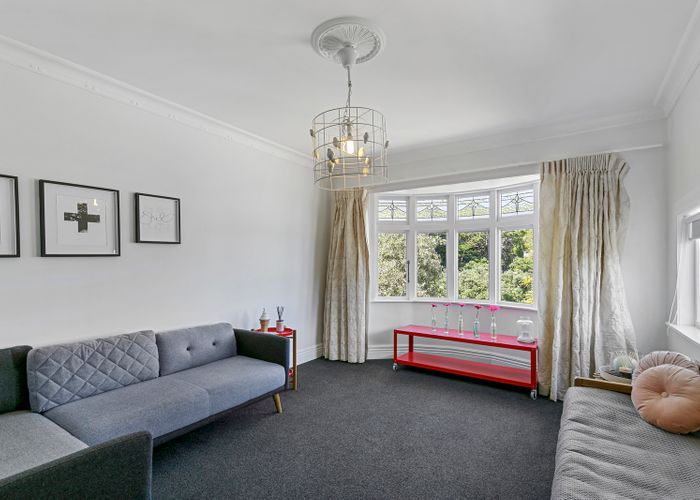  at 587 Broadway, Miramar, Wellington