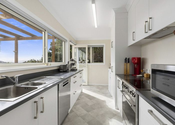  at 43 Farnham Street, Mornington, Wellington, Wellington