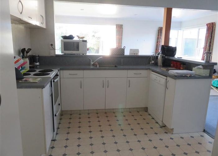  at 615 Avenue Road West, Saint Leonards, Dunedin, Otago