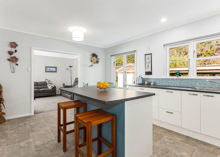  at 106 Hine Road, Wainuiomata, Lower Hutt, Wellington