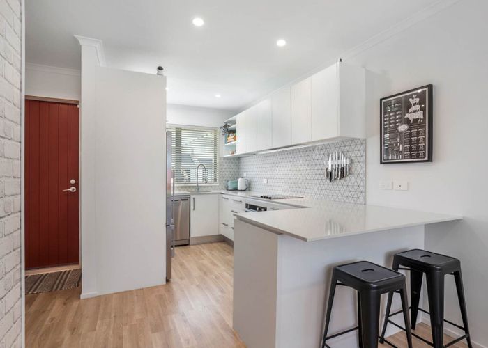  at 31 Samuel Cassidy Avenue, Swanson, Auckland