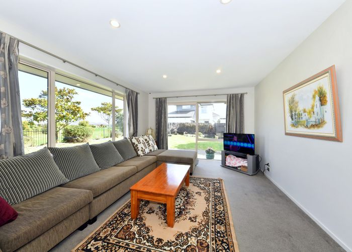  at 3 Somerville Crescent, Aidanfield, Christchurch