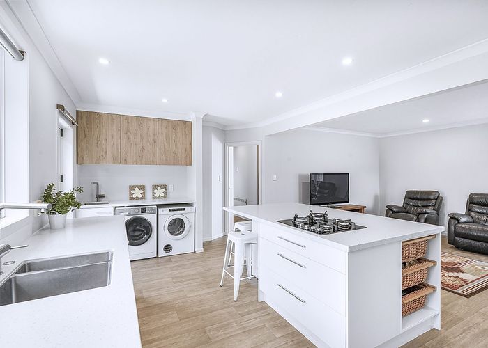  at 12 De Vere Crescent, Chartwell, Hamilton