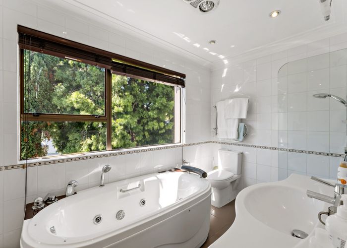  at 15 Marau Crescent, Mission Bay, Auckland City, Auckland