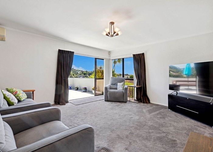  at 26 Glencoe Road, Browns Bay, Auckland