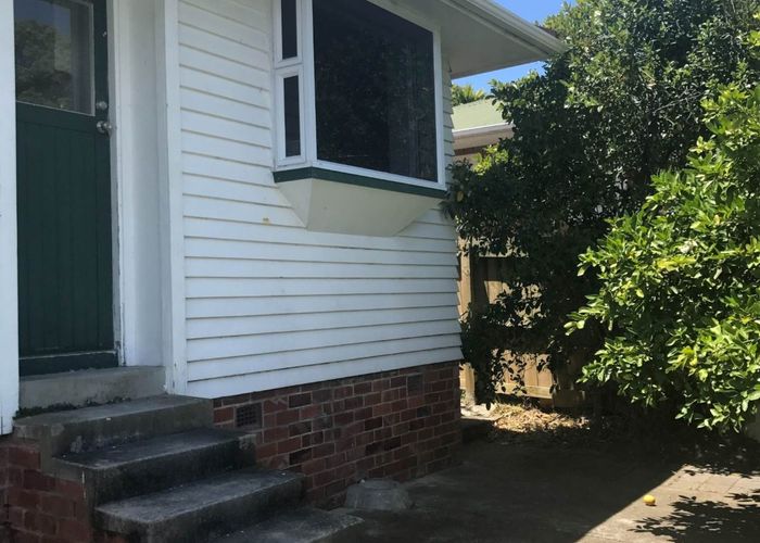  at 20 Daytona Road, Henderson, Auckland